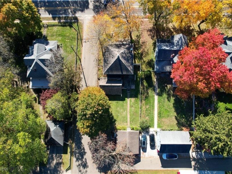 3771 Edison Street NW, Uniontown, OH 44685 Photo 8