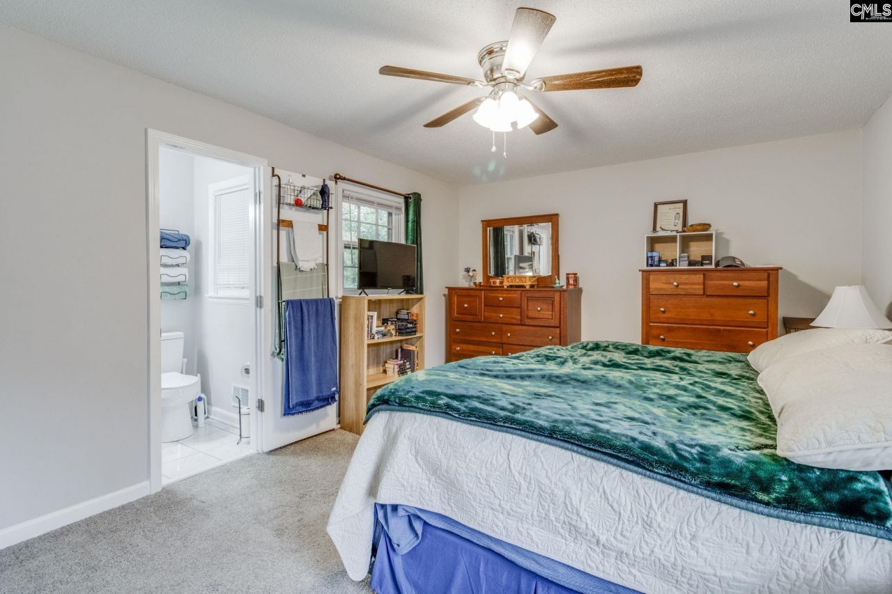 519 Charing Cross Road Photo 18