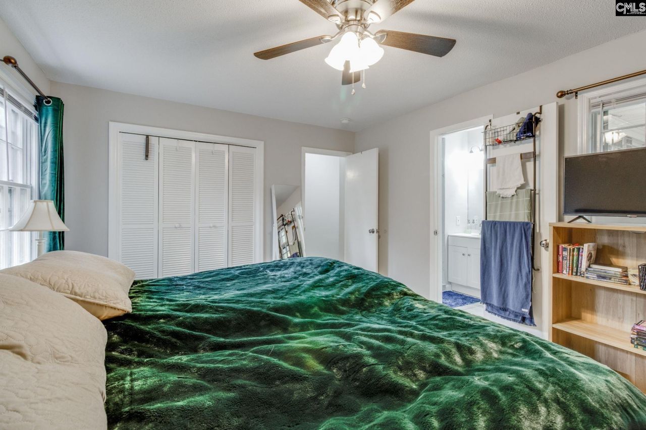 519 Charing Cross Road Photo 19