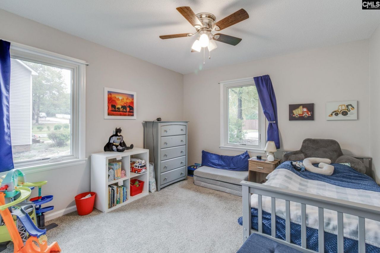 519 Charing Cross Road Photo 21