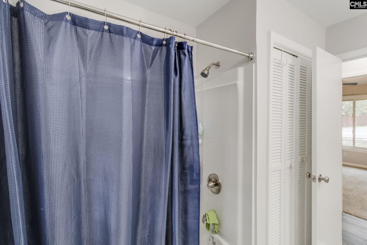 519 Charing Cross Road Photo 26