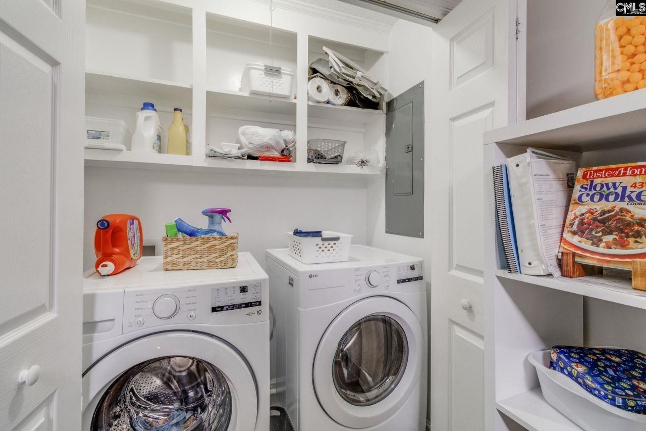 519 Charing Cross Road Photo 27