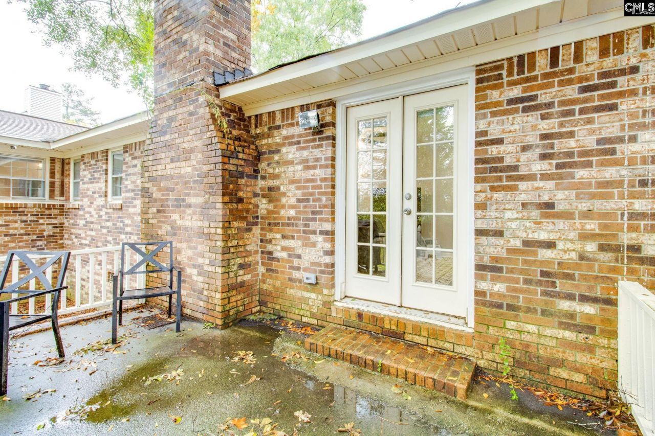 519 Charing Cross Road Photo 28