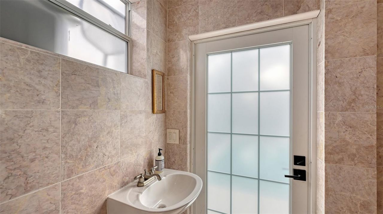 608 Gardenia Drive, Venice, FL 34285 Photo