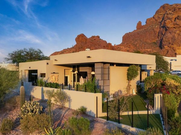 5905 N ECHO CANYON Lane, Phoenix, AZ 85018