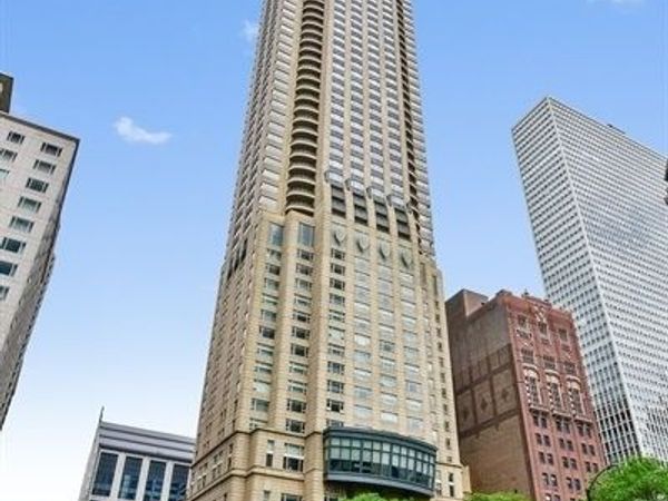 800 N Michigan Avenue, Unit 3603, Chicago, IL 60611