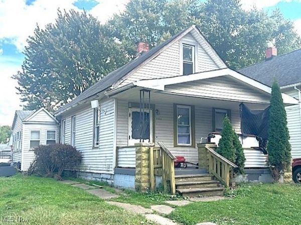 3284 W 50th Street, Cleveland, OH 44102