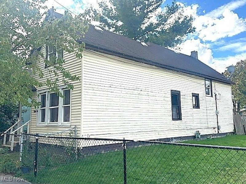 3284 W 50th Street, Cleveland, OH 44102 Photo 5