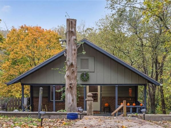 11534 Gill Street, Sugar Creek, MO 64054