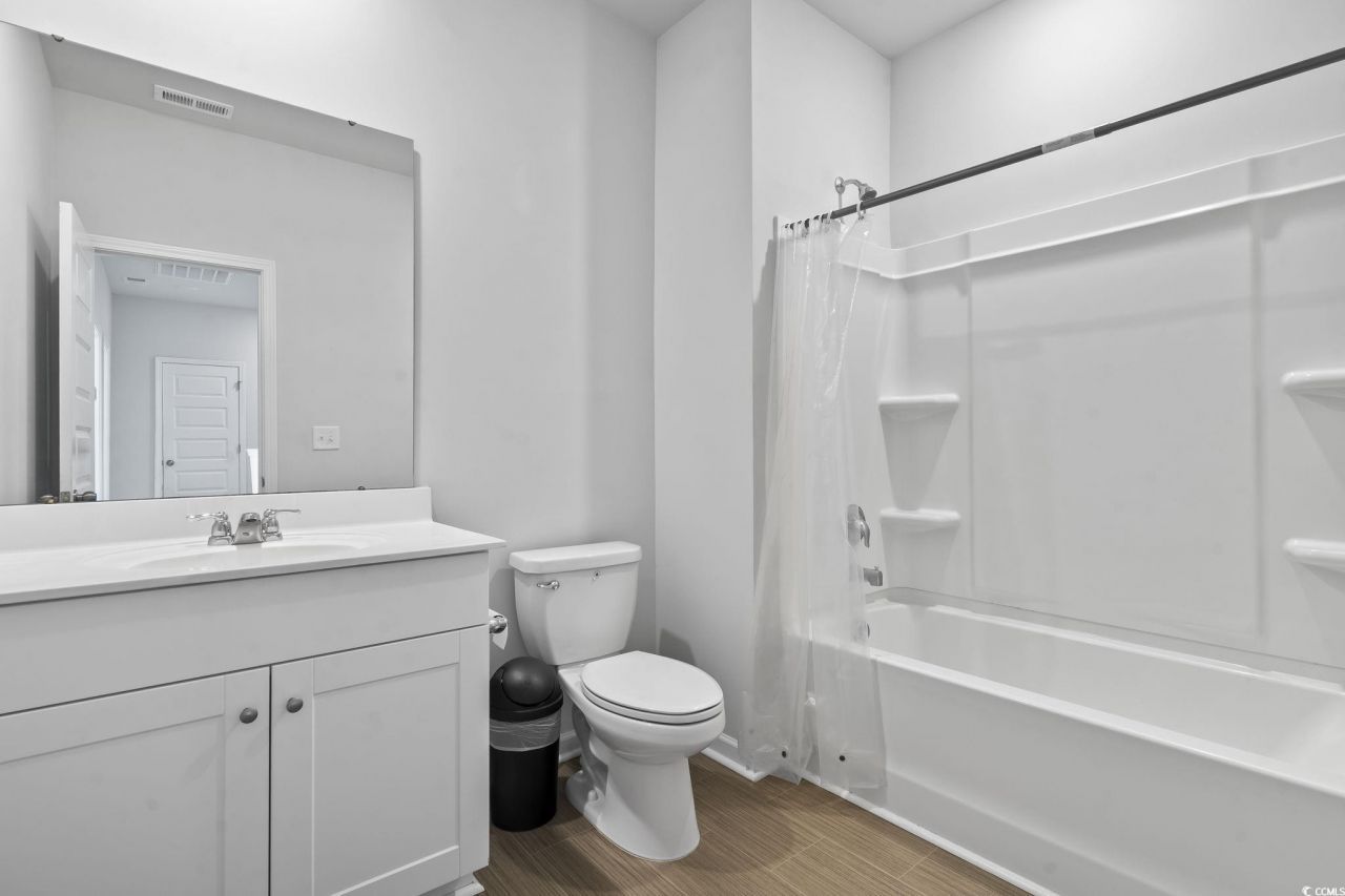 78 S Reindeer Rd. Photo 25