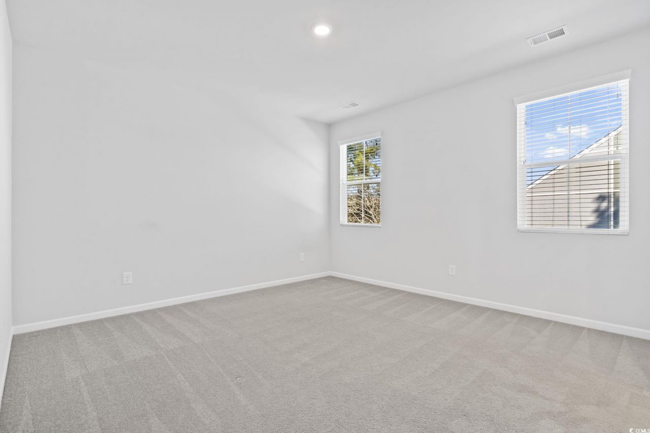 78 S Reindeer Rd. Photo 26