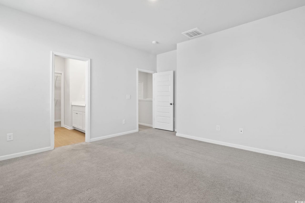 78 S Reindeer Rd. Photo 27