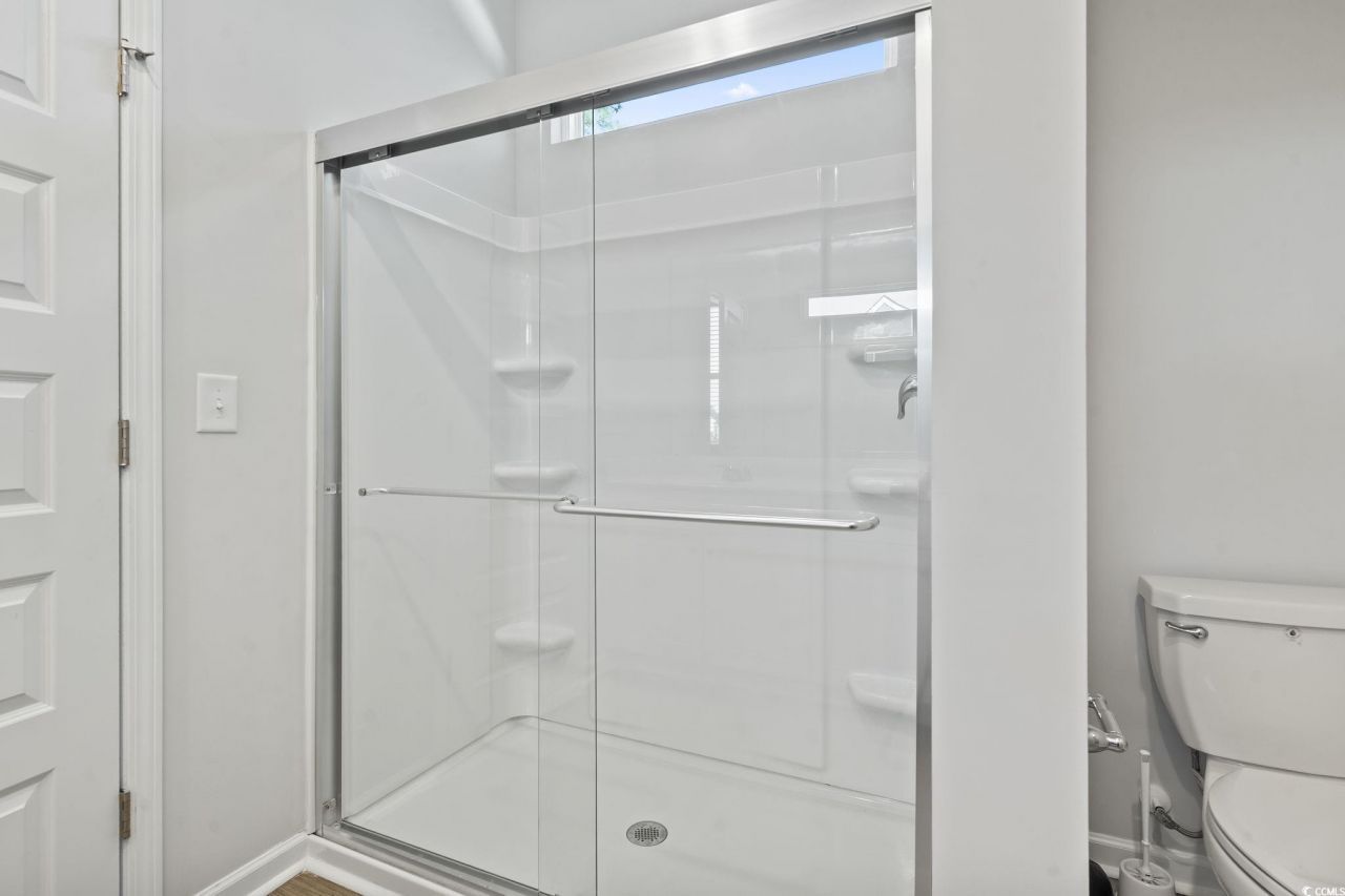 78 S Reindeer Rd. Photo 29