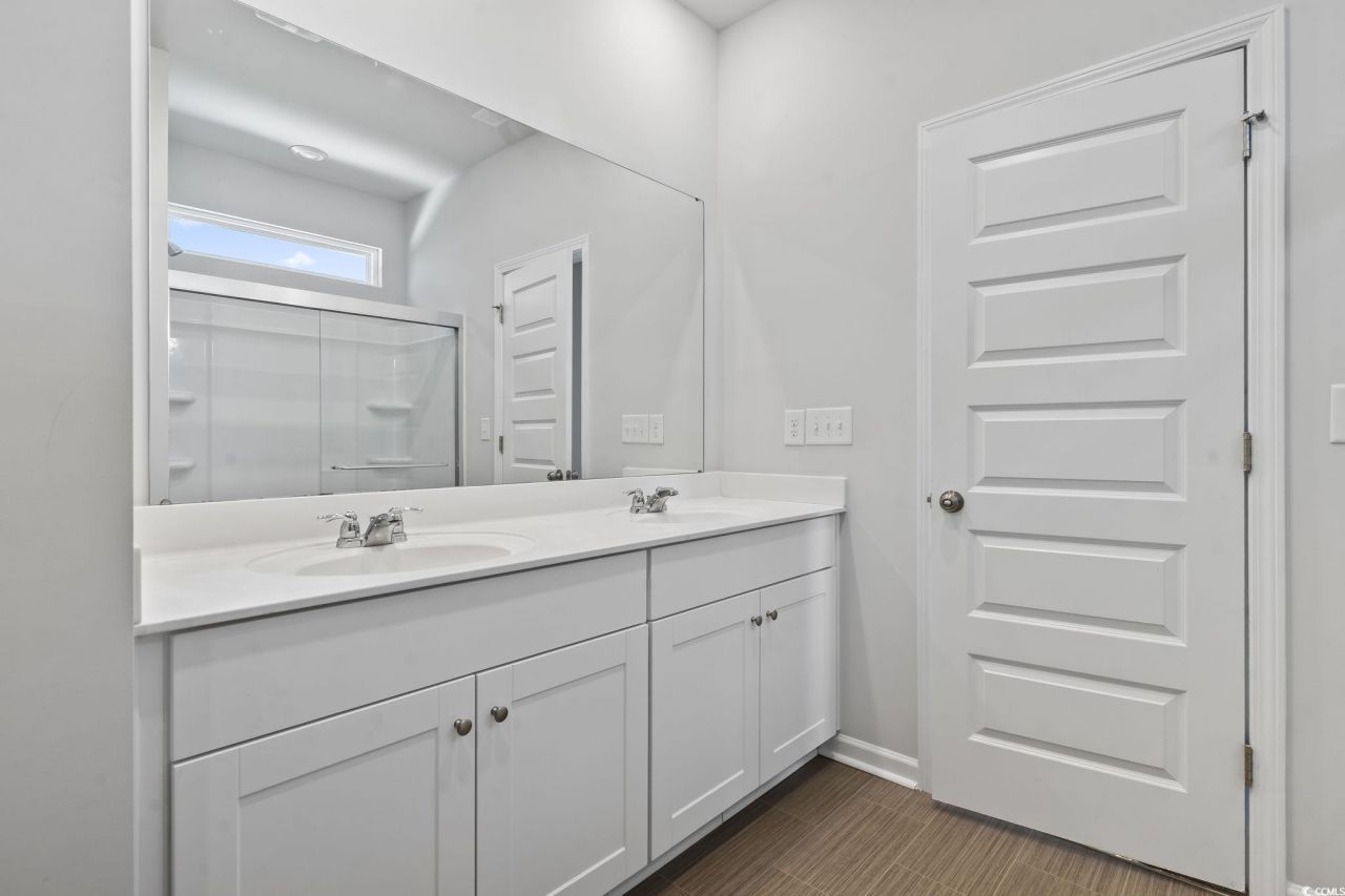 78 S Reindeer Rd. Photo 30