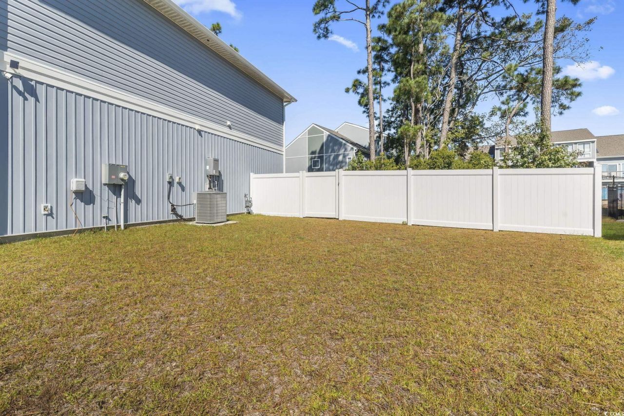 78 S Reindeer Rd. Photo 34