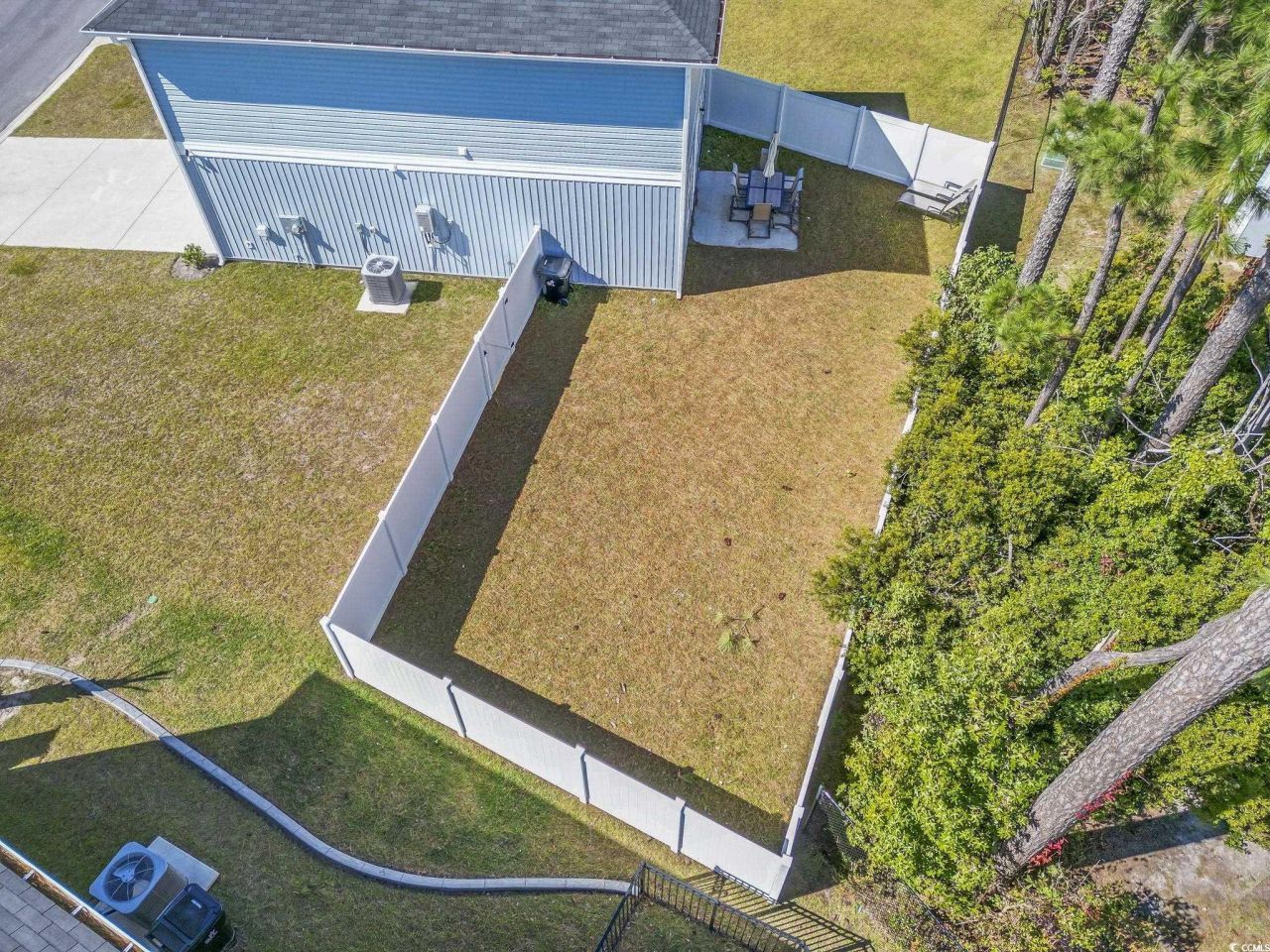 78 S Reindeer Rd. Photo 4