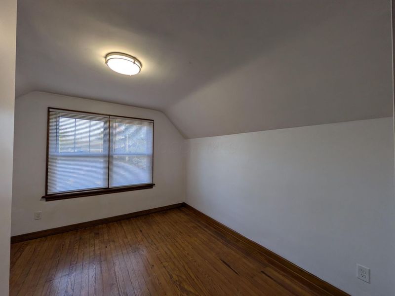 2225 Medina Avenue, Columbus, OH 43211 Photo 13