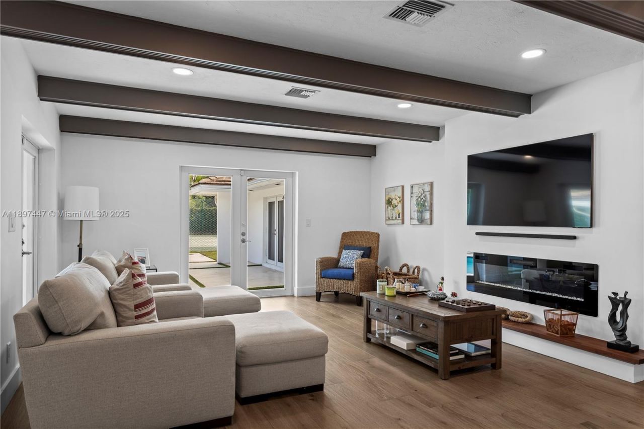 13551 SW 62nd Ave, Pinecrest, FL 33156 Photo