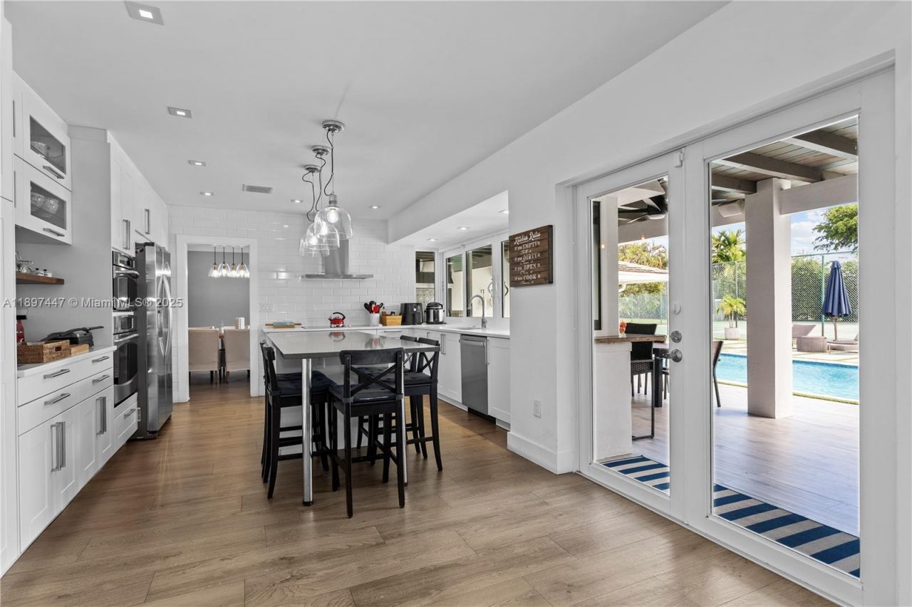 13551 SW 62nd Ave, Pinecrest, FL 33156 Photo