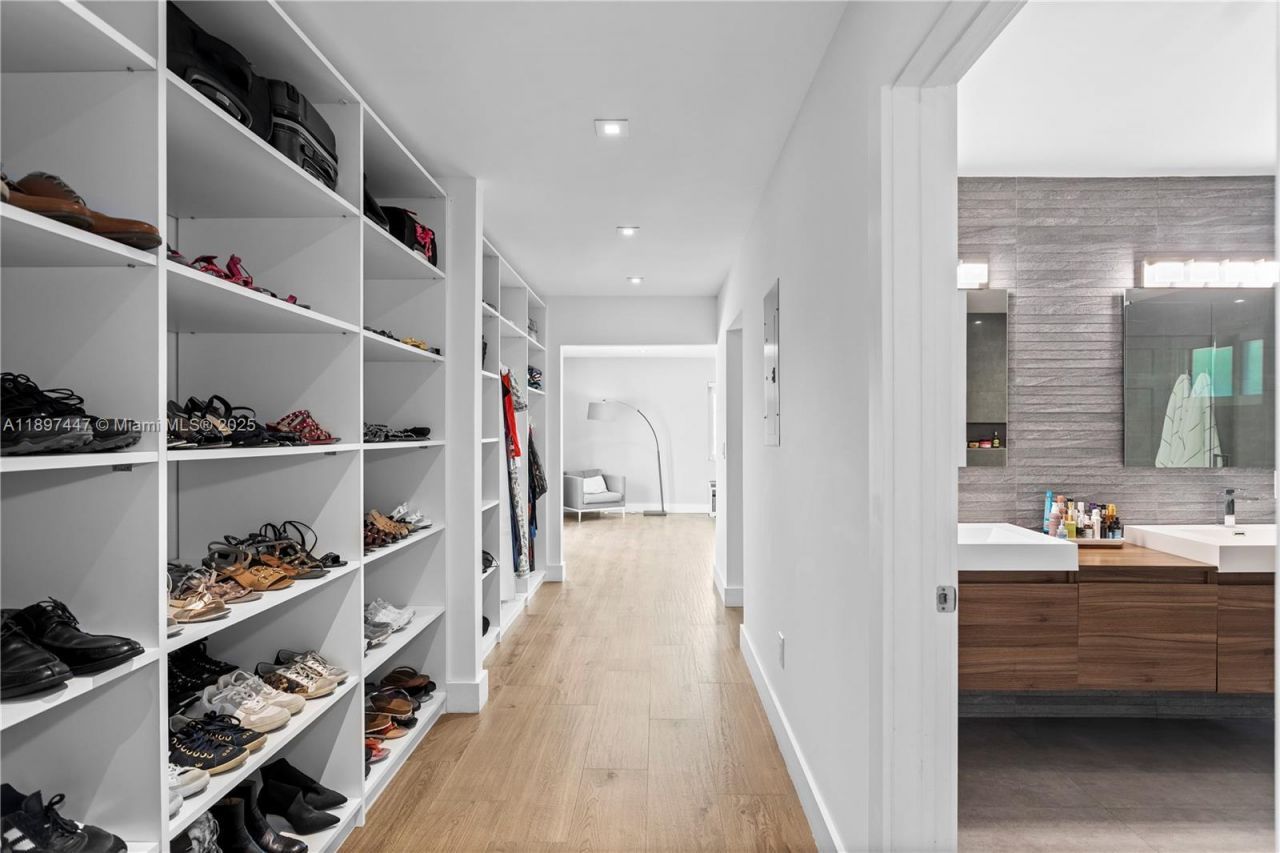 13551 SW 62nd Ave, Pinecrest, FL 33156 Photo