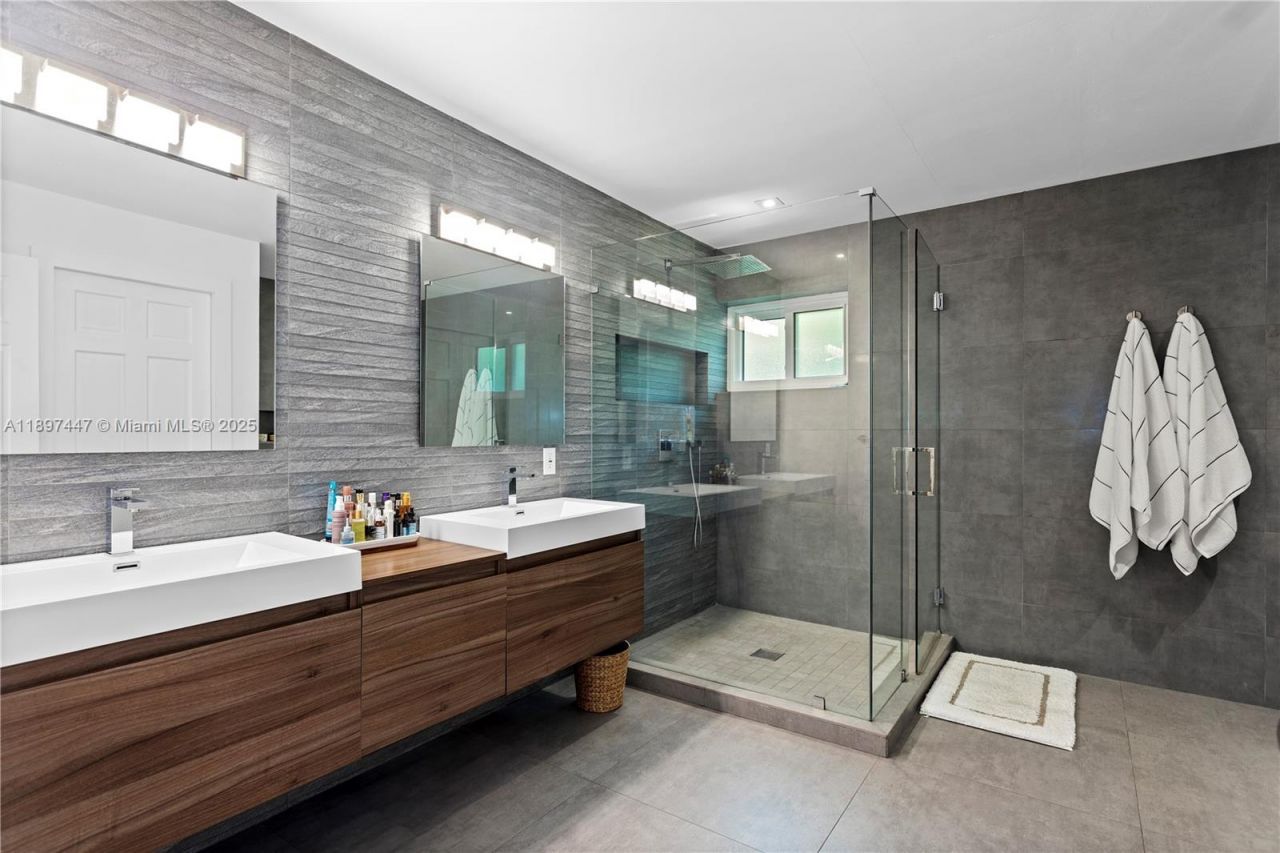 13551 SW 62nd Ave, Pinecrest, FL 33156 Photo