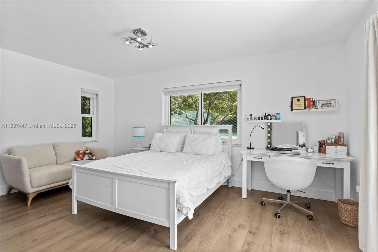 13551 SW 62nd Ave, Pinecrest, FL 33156 Photo