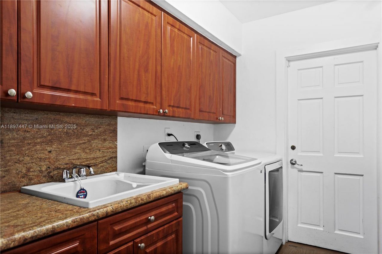 13551 SW 62nd Ave, Pinecrest, FL 33156 Photo