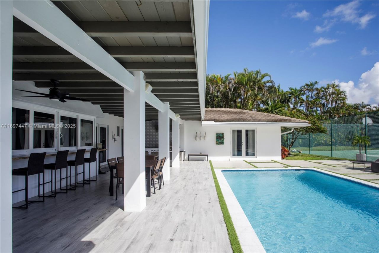 13551 SW 62nd Ave, Pinecrest, FL 33156 Photo