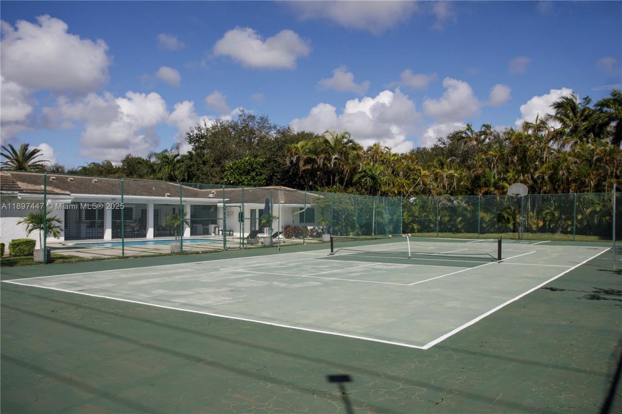 13551 SW 62nd Ave, Pinecrest, FL 33156 Photo