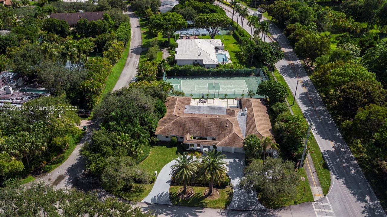 13551 SW 62nd Ave, Pinecrest, FL 33156 Photo