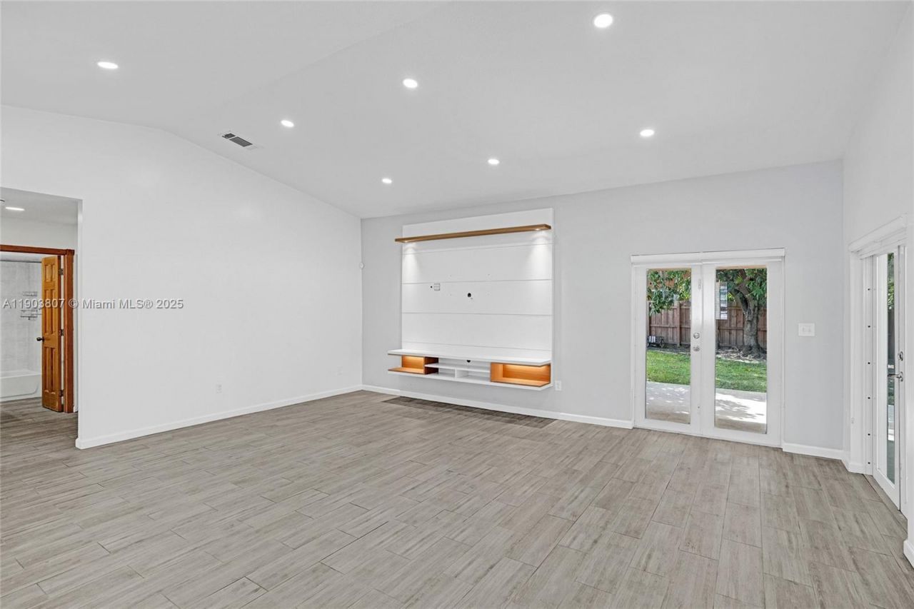 11482 SW 181st St, Miami, FL 33157 Photo