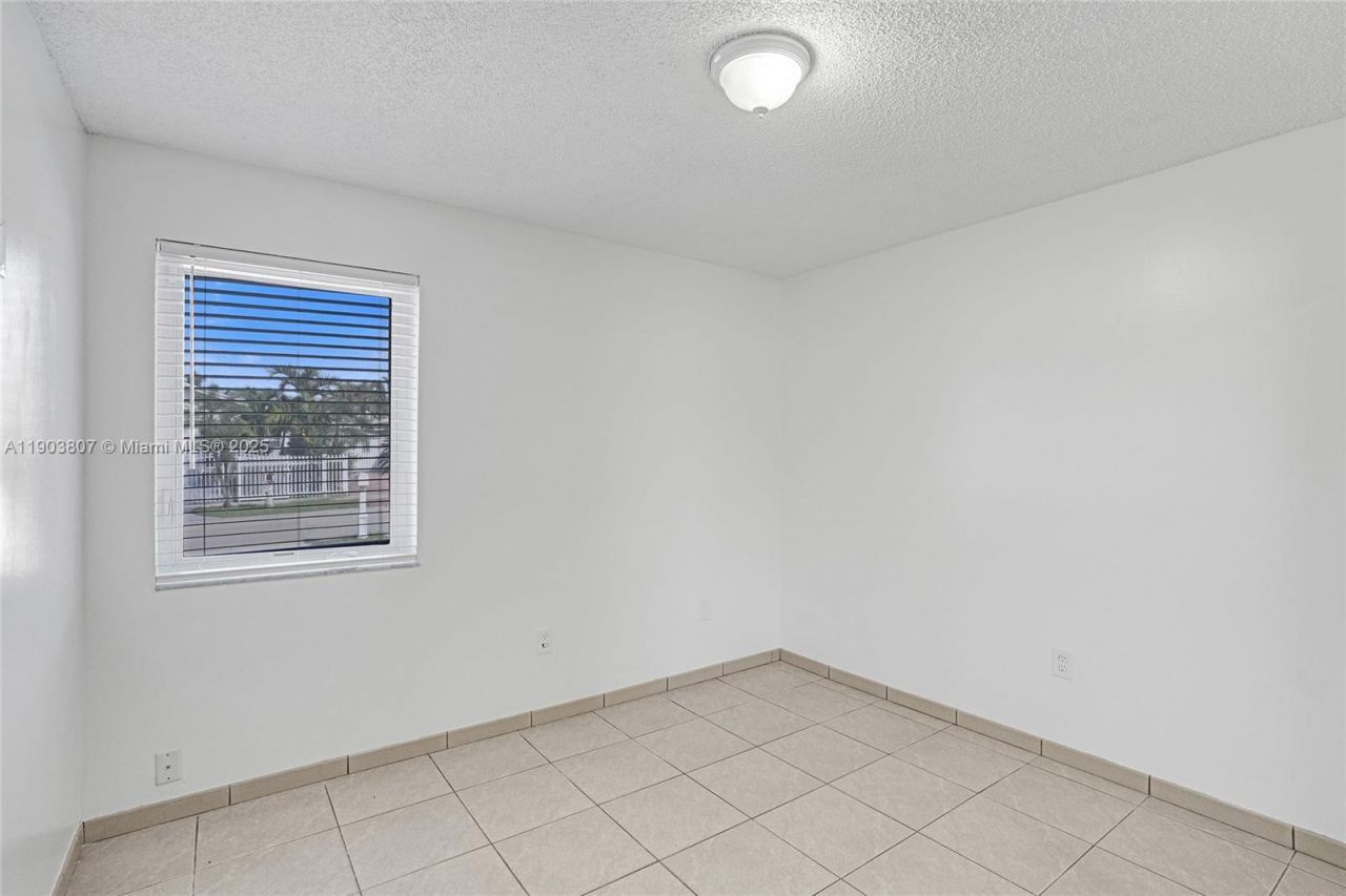 11482 SW 181st St, Miami, FL 33157 Photo