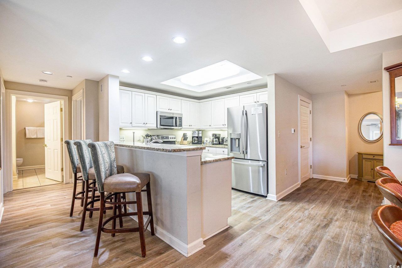 9994 Beach Club Dr. Photo 10