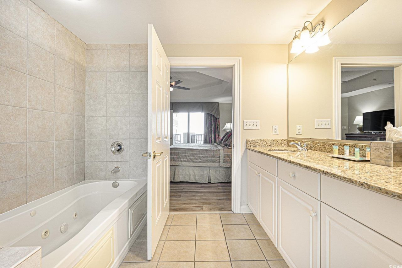 9994 Beach Club Dr. Photo 18