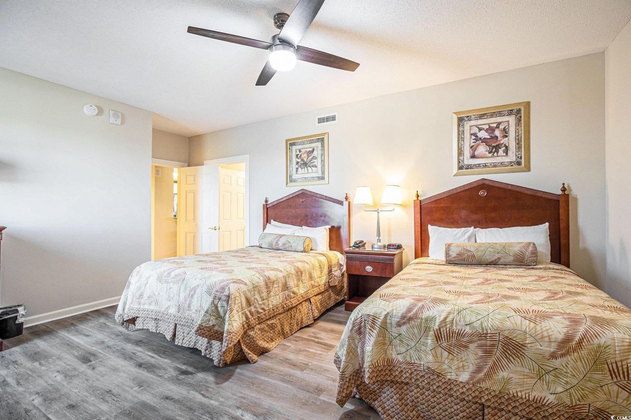 9994 Beach Club Dr. Photo 23