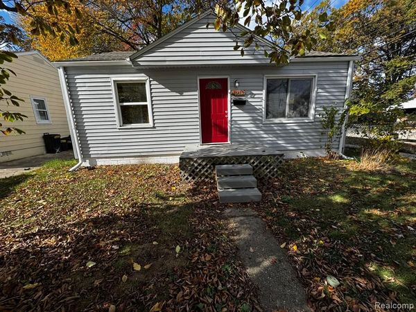 26475 Lorenz Street, Madison Heights, MI 48071