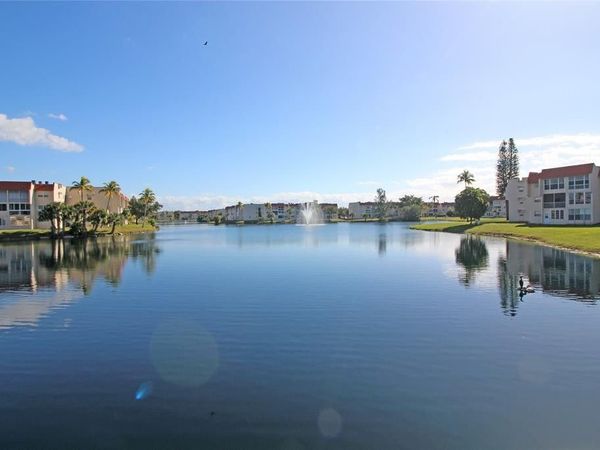 2750 Sunrise Lakes Drive, Unit 112, Sunrise, FL 33322