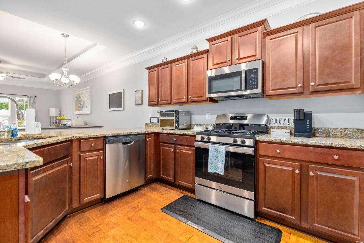 231 Je Edward Dr. Photo 12