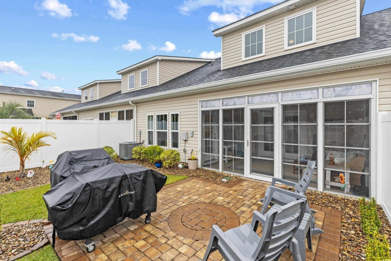 231 Je Edward Dr. Photo 31