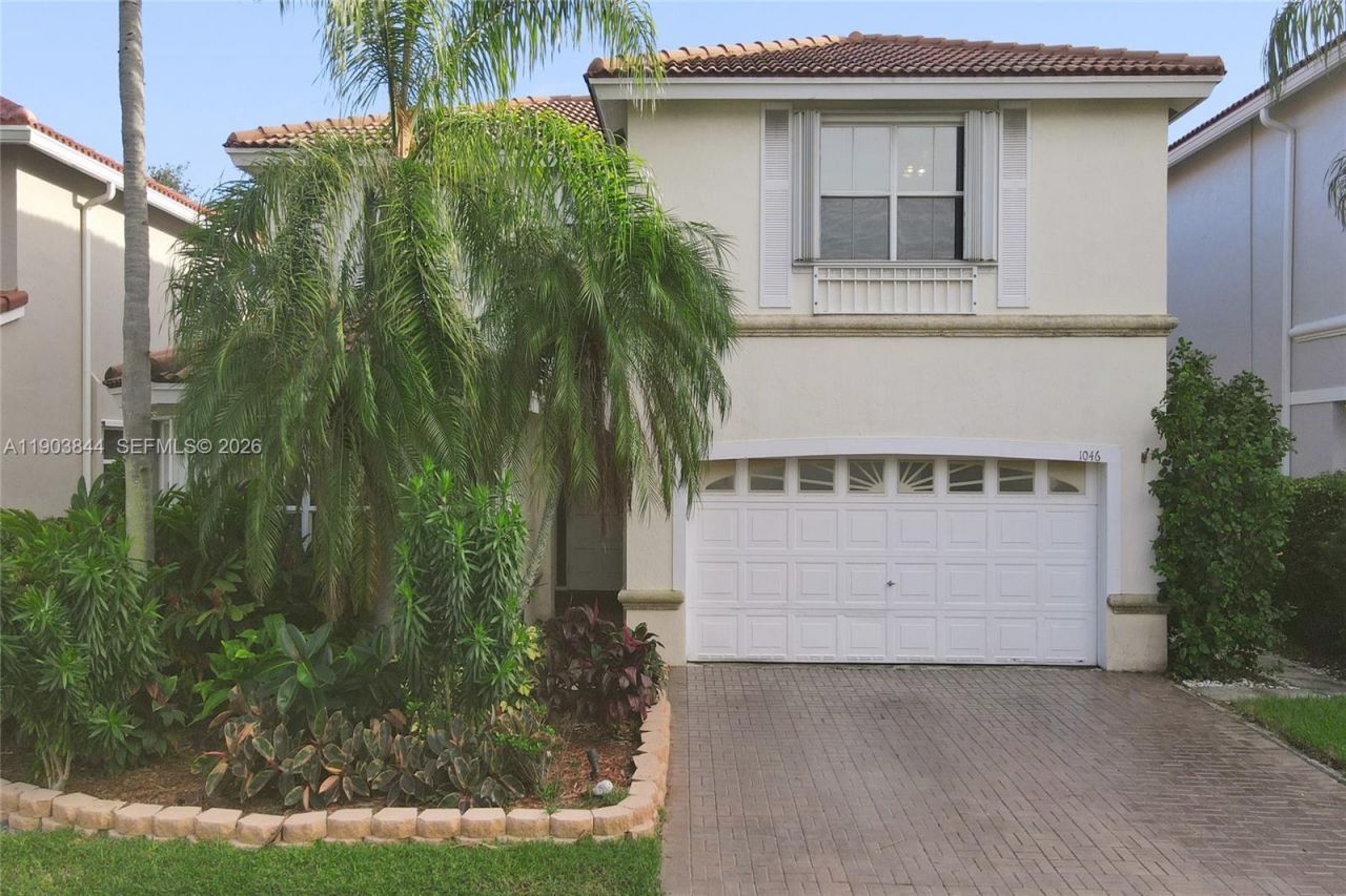 1046 Satinleaf St, Hollywood, FL 33019 Photo