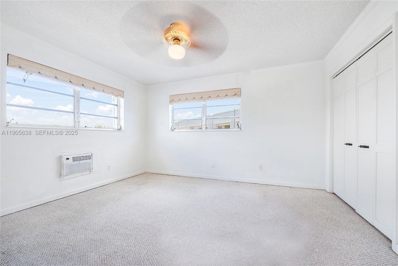 2700 NE 135th St, Unit 48, North Miami, FL 33181 Photo