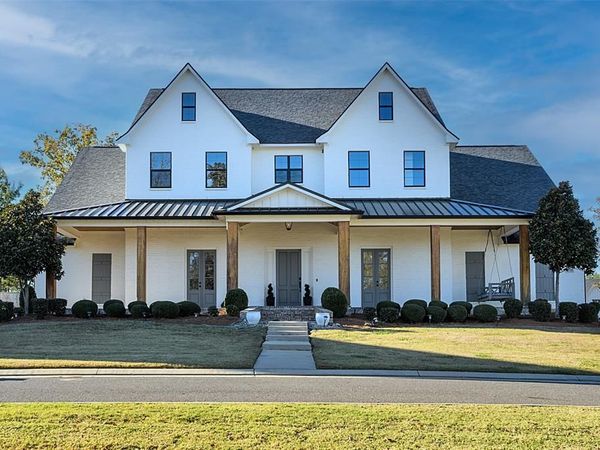 10920 Whispring Path Drive, Shreveport, LA 71106