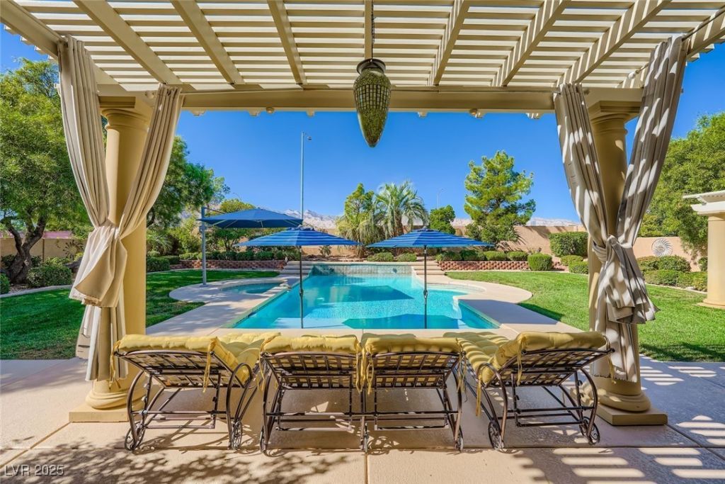 4727 El Presidente Drive, Las Vegas, NV 89129 Main Photo