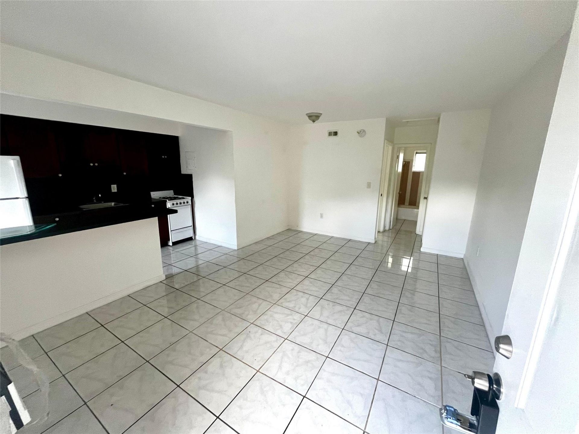 751 NE 83rd Terrace, Unit 19, Miami, FL 33138 Photo