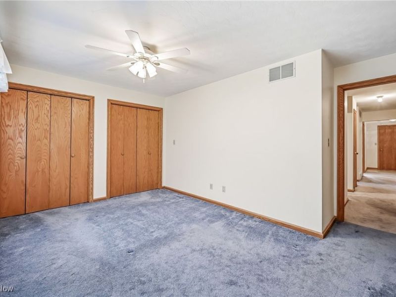 1515 Braceville Robinson Road, Southington, OH 44470 Photo 15