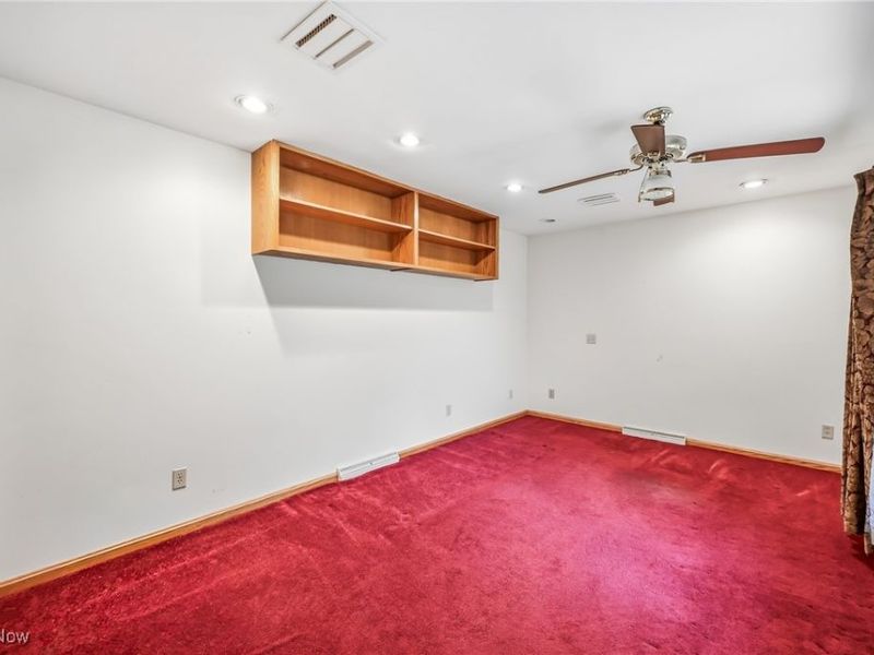 1515 Braceville Robinson Road, Southington, OH 44470 Photo 21