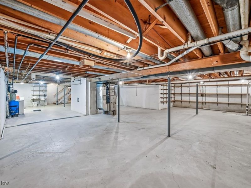 1515 Braceville Robinson Road, Southington, OH 44470 Photo 24