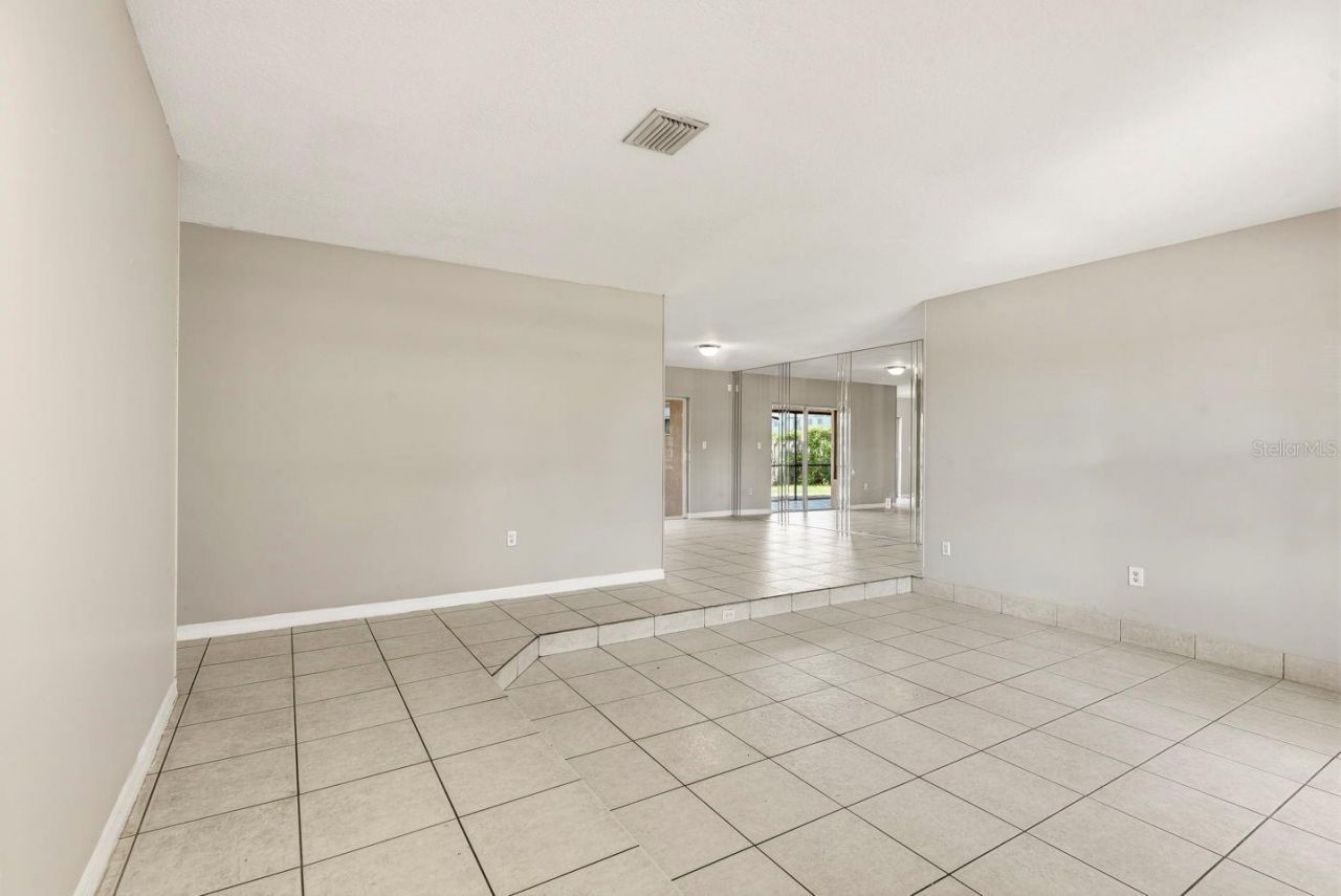 15313 SW 138th Terrace, Miami, FL 33196 Photo