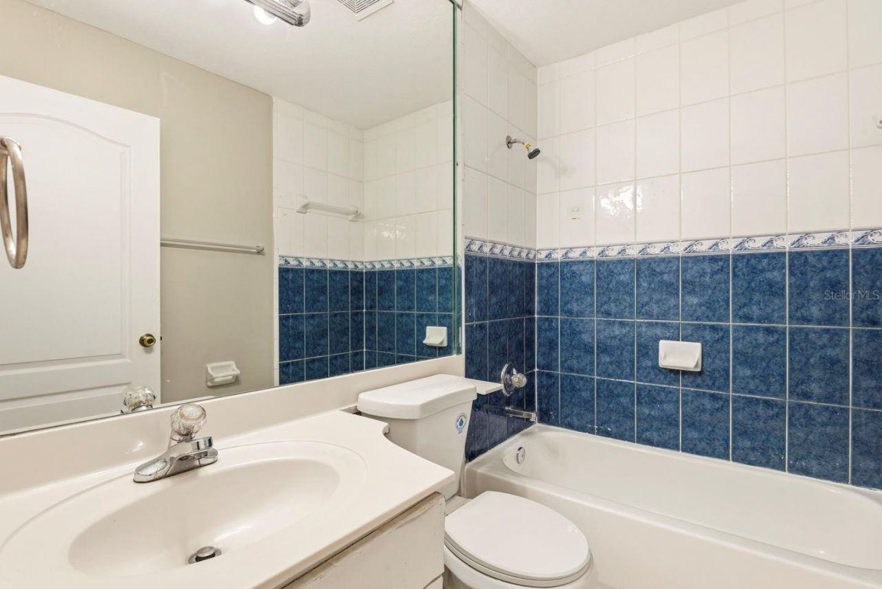 15313 SW 138th Terrace, Miami, FL 33196 Photo