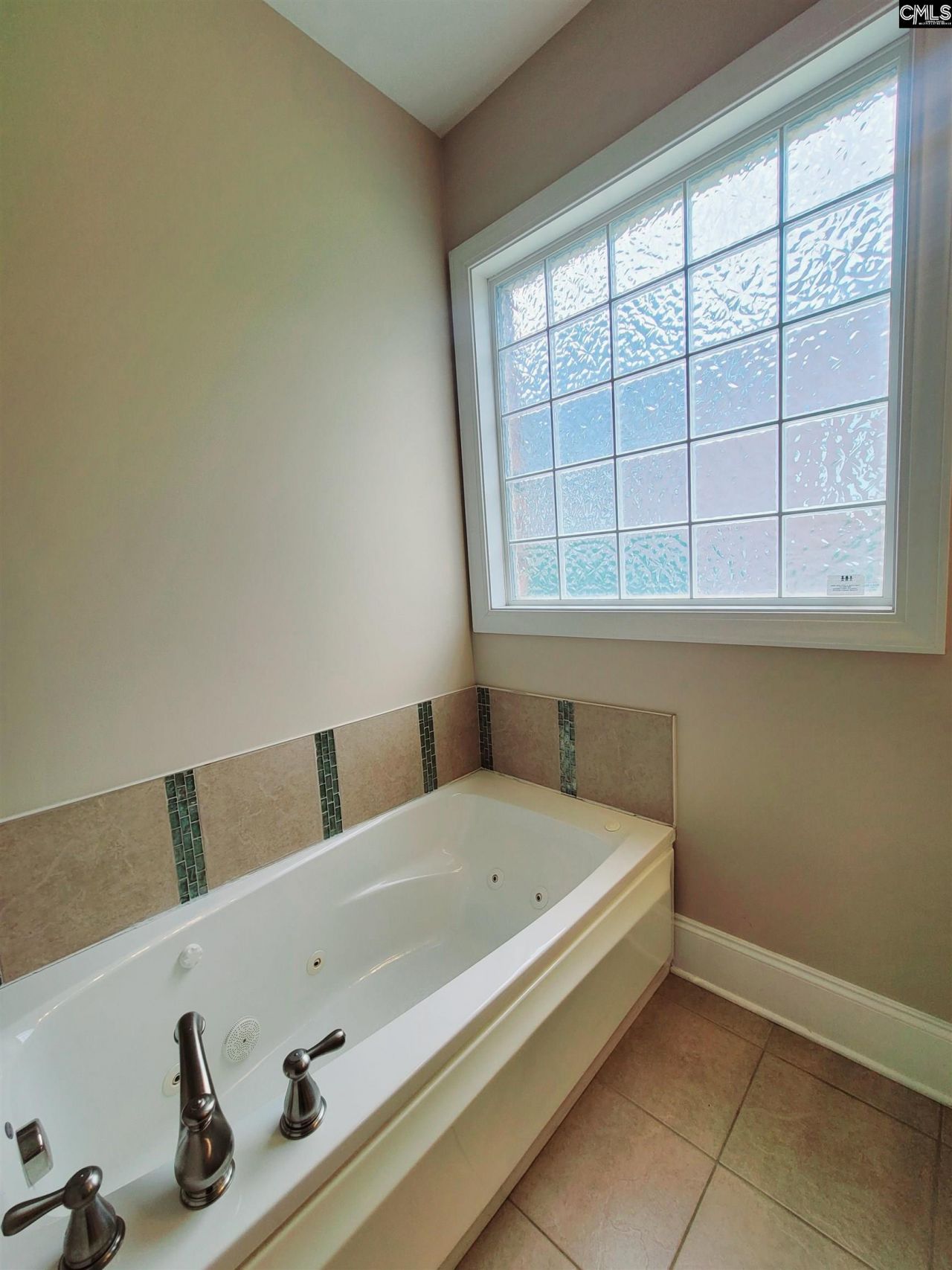 24 Mauser Drive  Photo 37